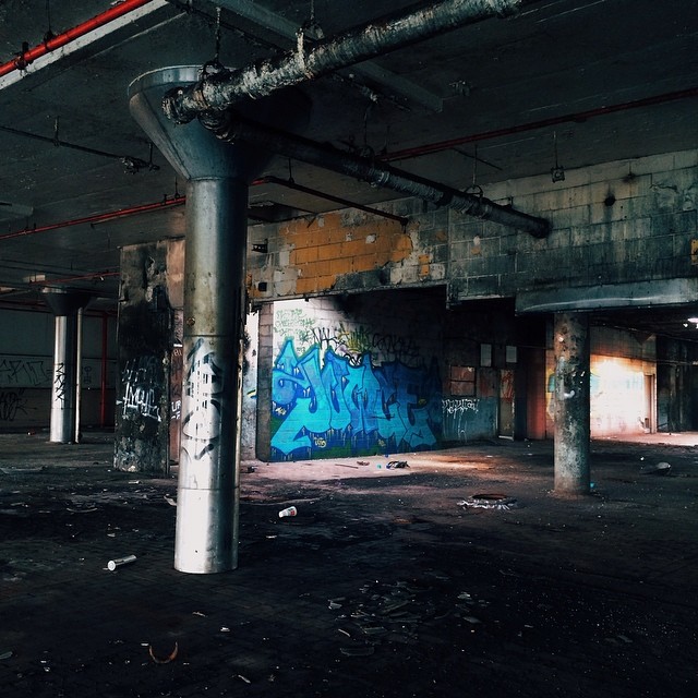 925592_687906734621095_132747211_n