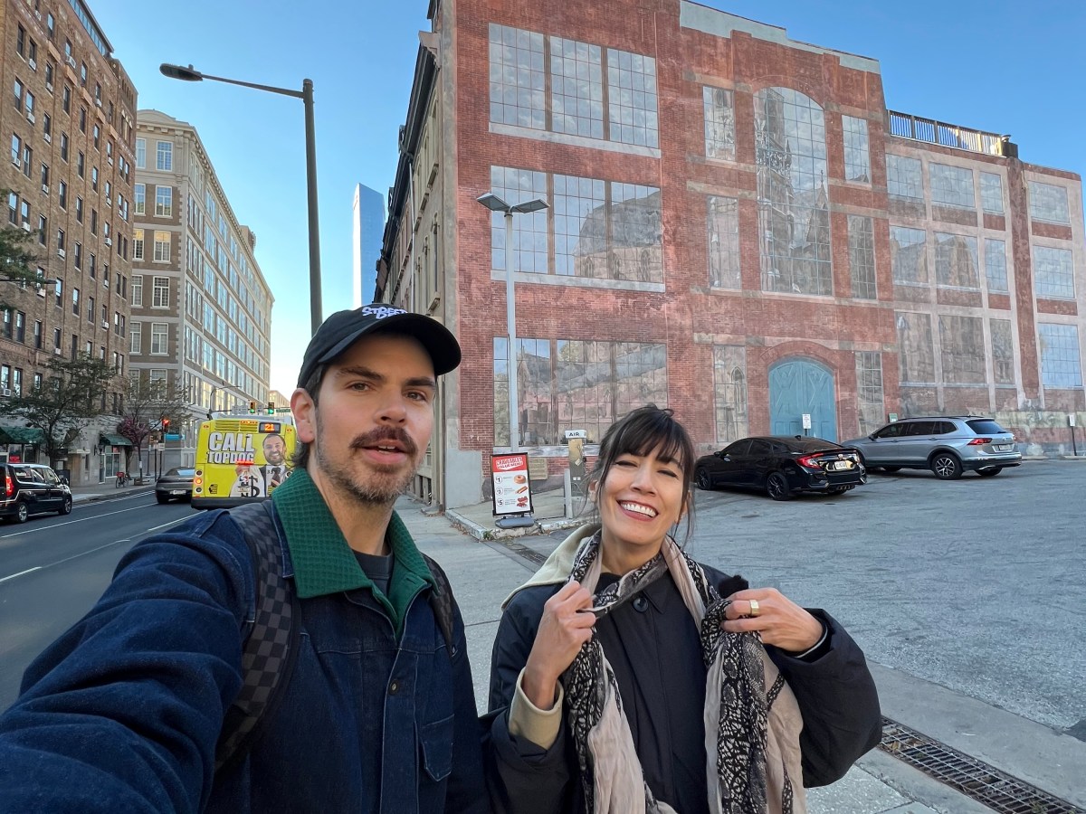 The Philly Mural That Uses Optical Illusions  to Reflect&nbsp;History